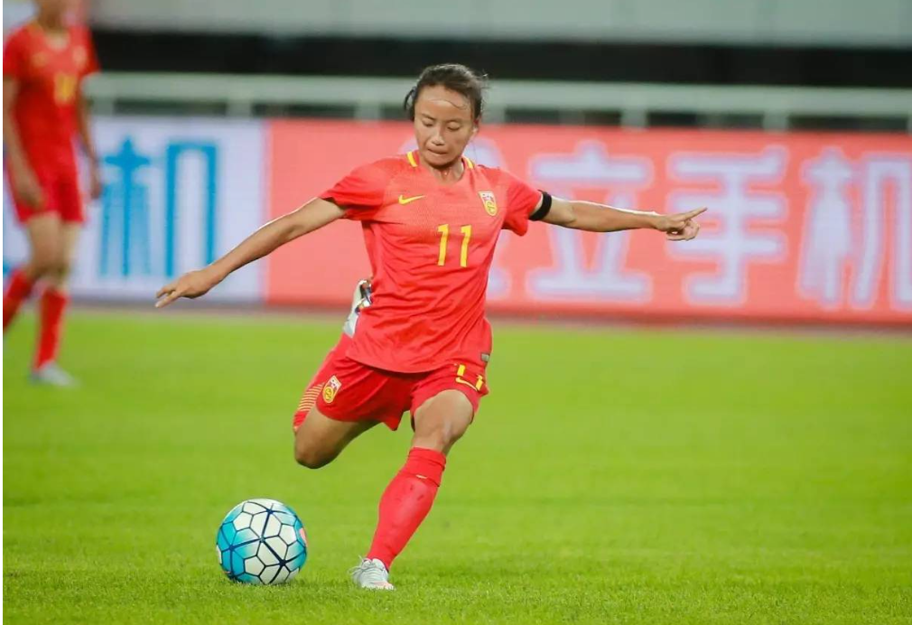 广东女足球员获得最佳进球奖：实力得到认可